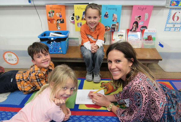 parent volunteers at event