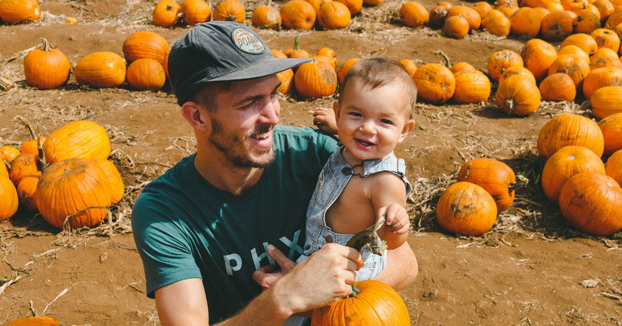 family-at-pumpkin-patch